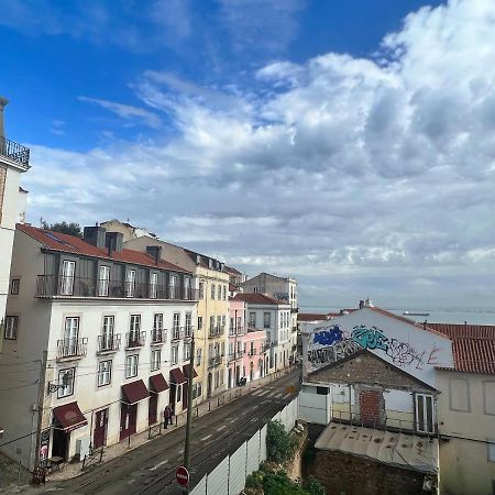 Discover Lisbons History - Stylish Apartment In Alfama Dış mekan fotoğraf