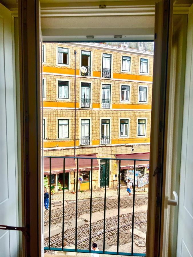 Discover Lisbons History - Stylish Apartment In Alfama Dış mekan fotoğraf