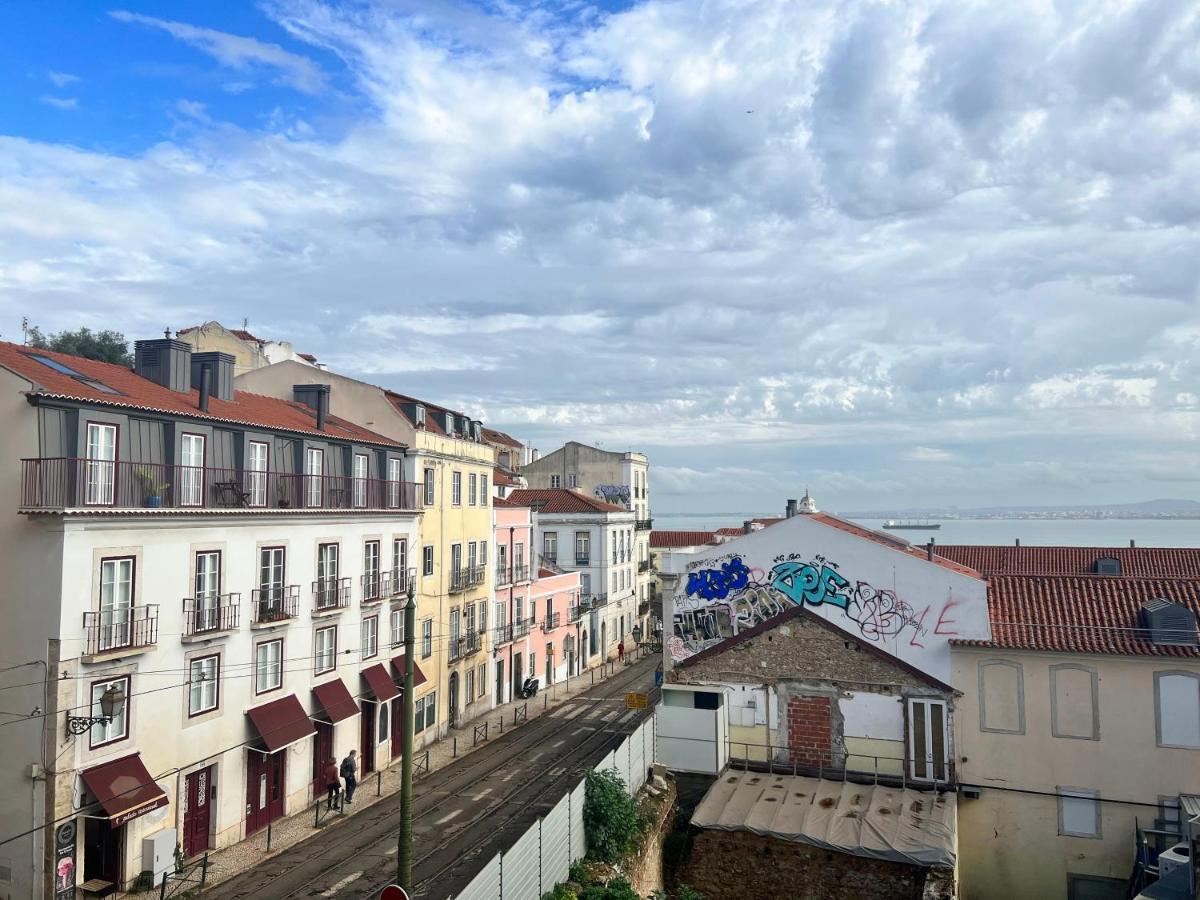 Discover Lisbons History - Stylish Apartment In Alfama Dış mekan fotoğraf